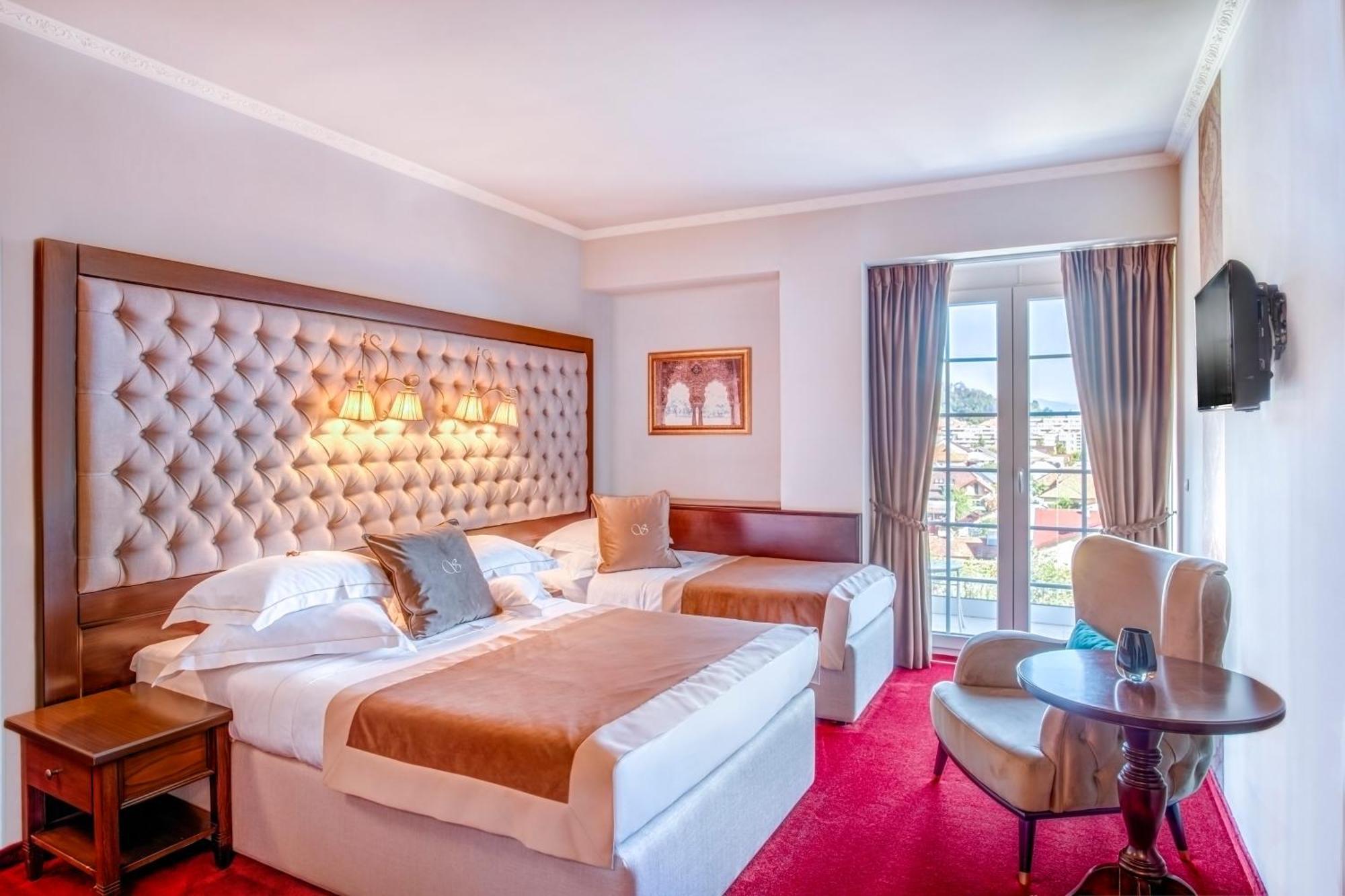 Simfonia Boutique Hotel Râmnicu Vâlcea Zewnętrze zdjęcie