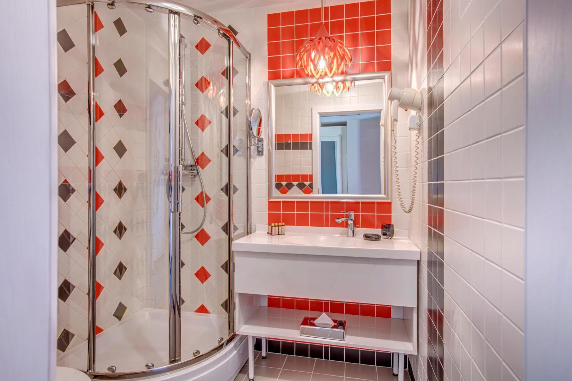 Simfonia Boutique Hotel Râmnicu Vâlcea Zewnętrze zdjęcie