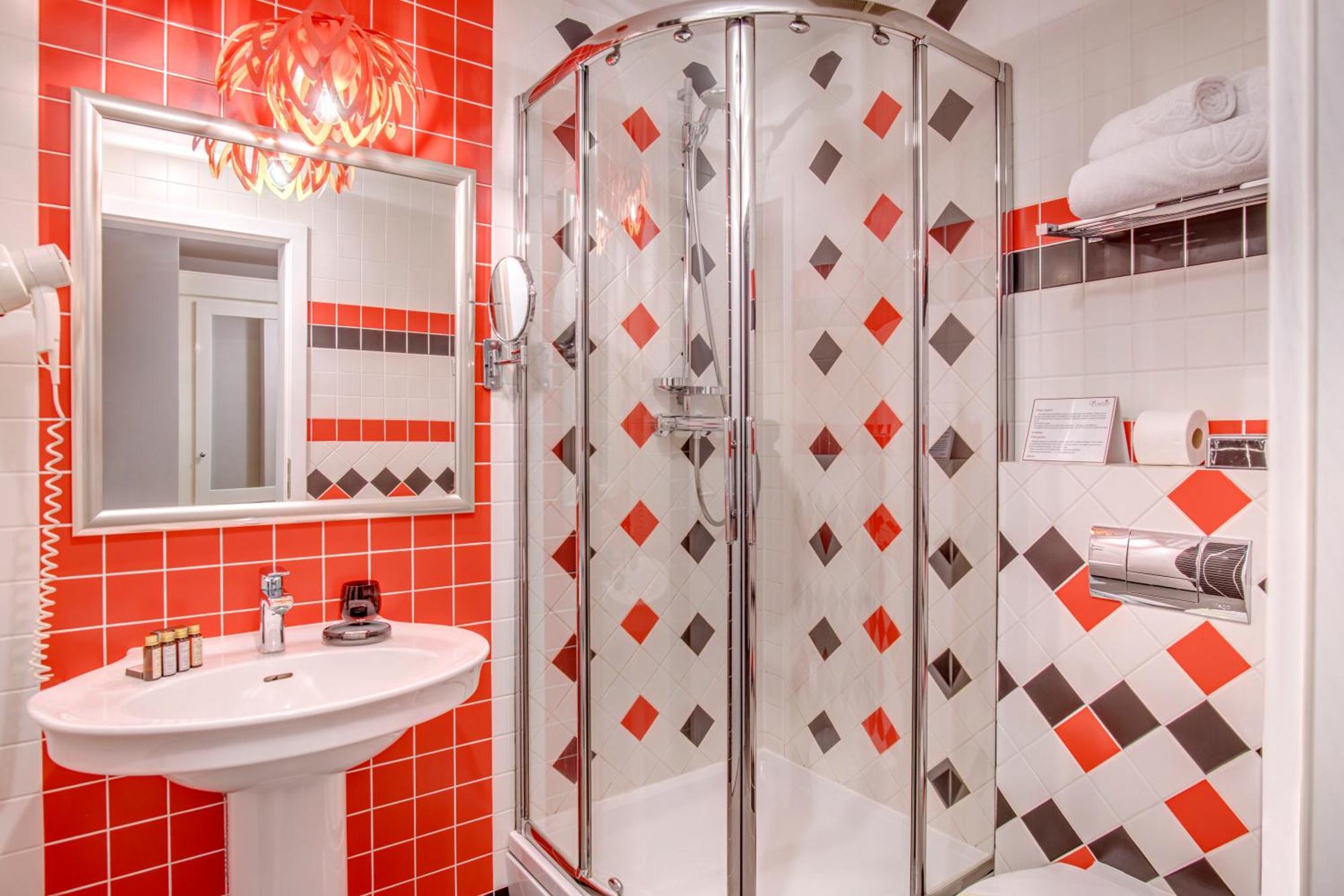 Simfonia Boutique Hotel Râmnicu Vâlcea Zewnętrze zdjęcie