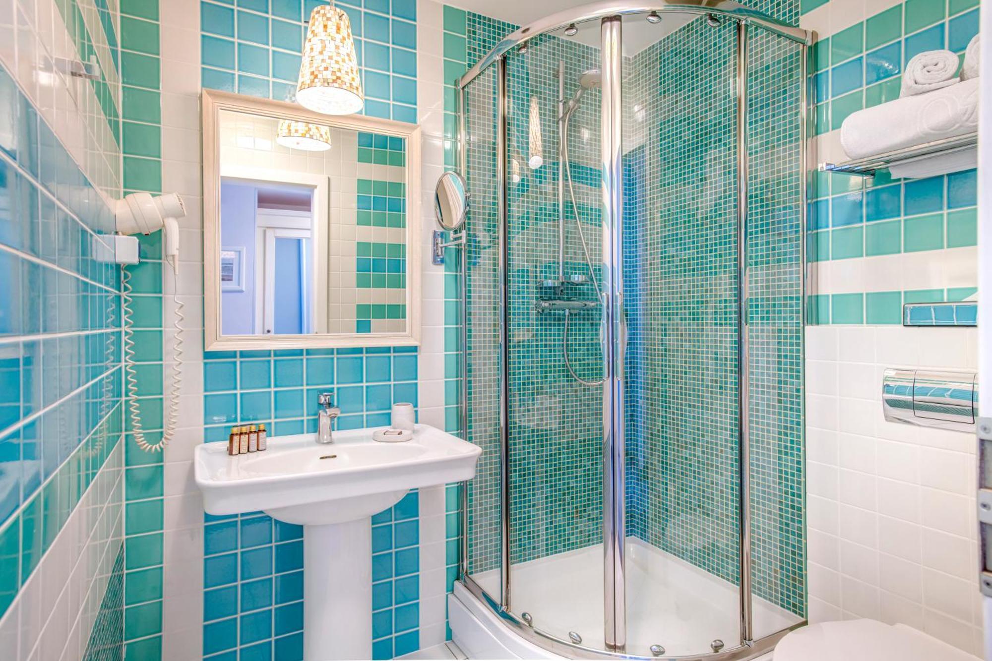 Simfonia Boutique Hotel Râmnicu Vâlcea Zewnętrze zdjęcie