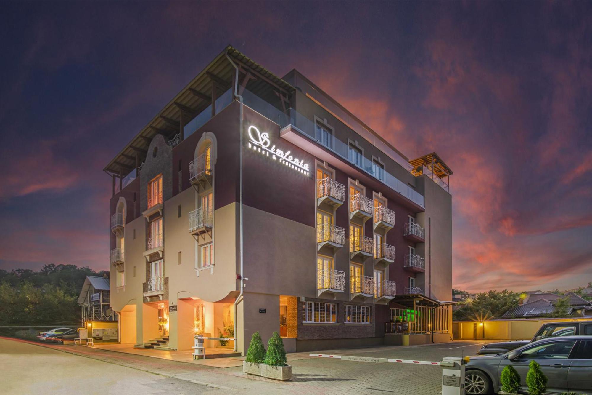 Simfonia Boutique Hotel Râmnicu Vâlcea Zewnętrze zdjęcie