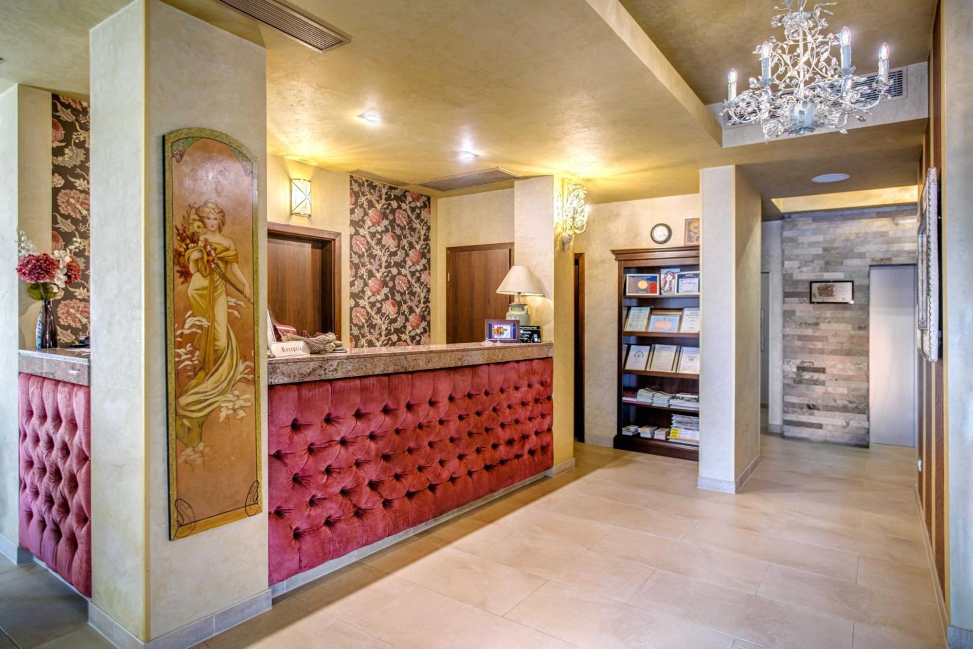 Simfonia Boutique Hotel Râmnicu Vâlcea Zewnętrze zdjęcie